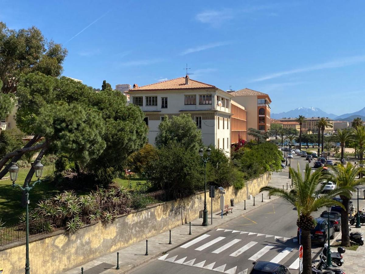 Appartement 50M2 Pied Dans L'Eau 阿雅克肖 外观 照片